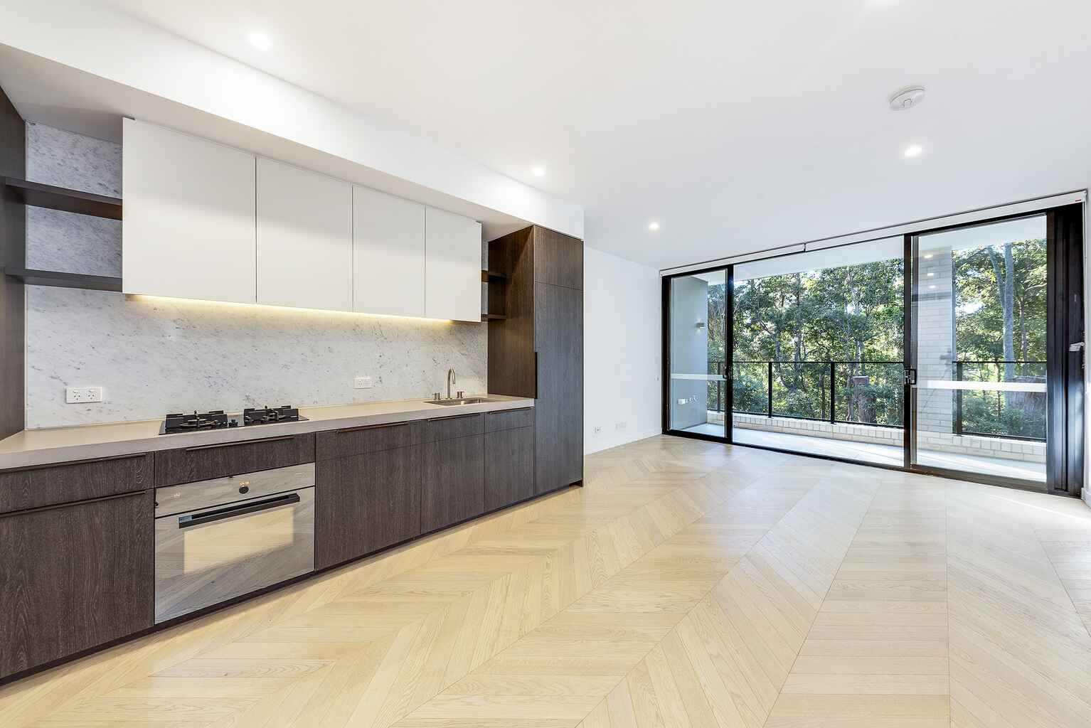 7/52 Eastern Valley Way Northbridge