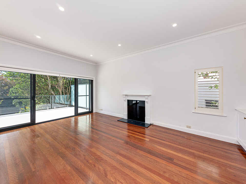 11 Narooma Road Northbridge