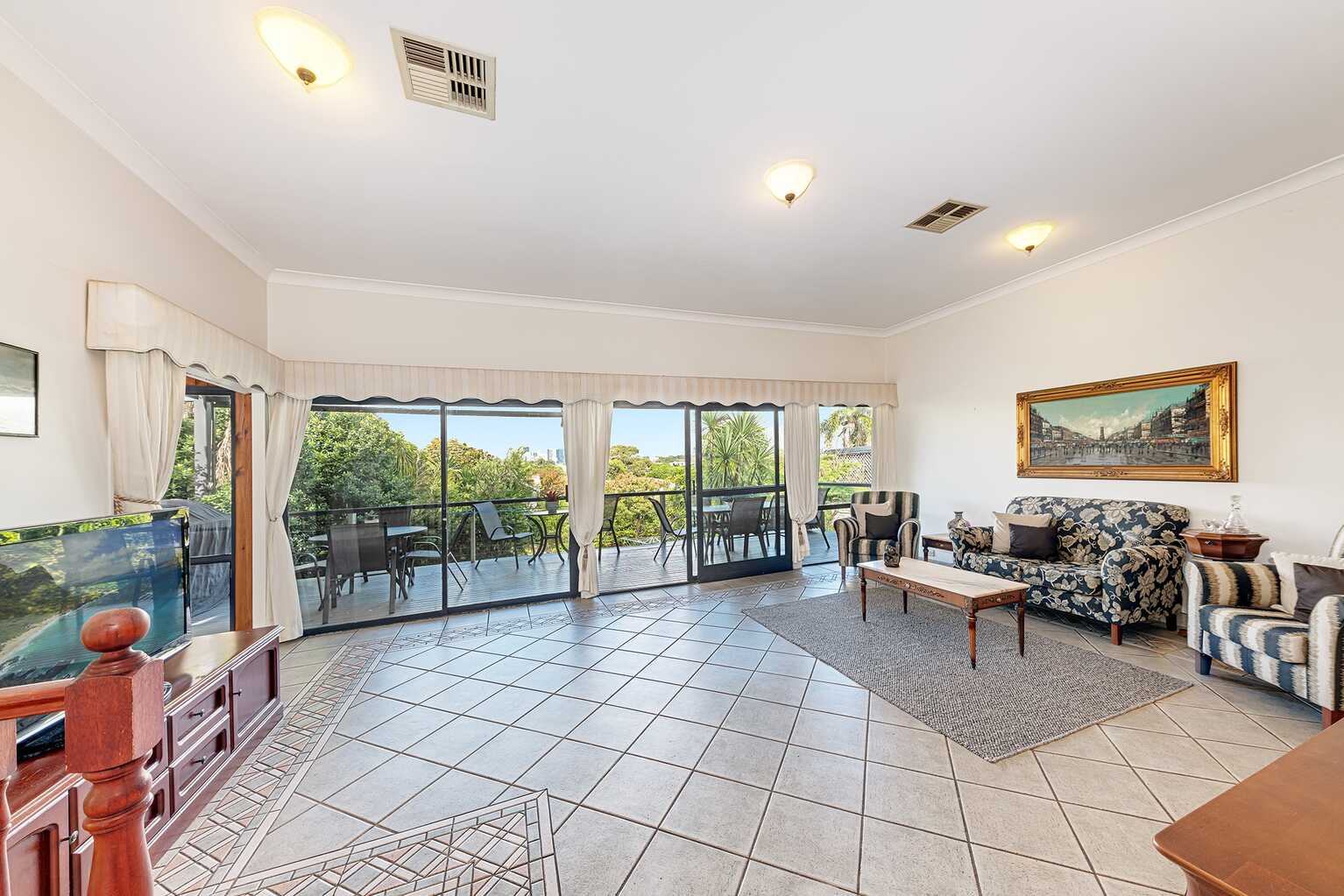 80 Baringa Road Northbridge