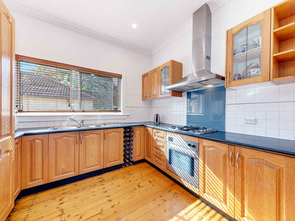 107 Eastern Valley Way Castlecrag