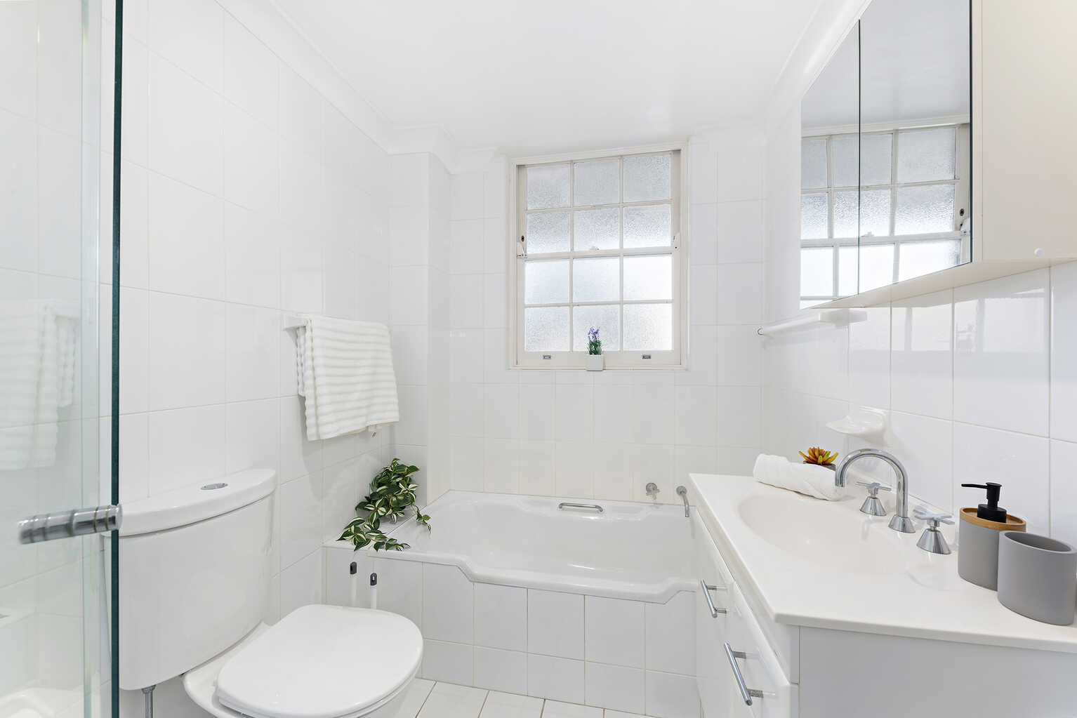 2/267-271 Sailors Bay Road Northbridge 2/267-271 Sailors Bay Road Northbridge