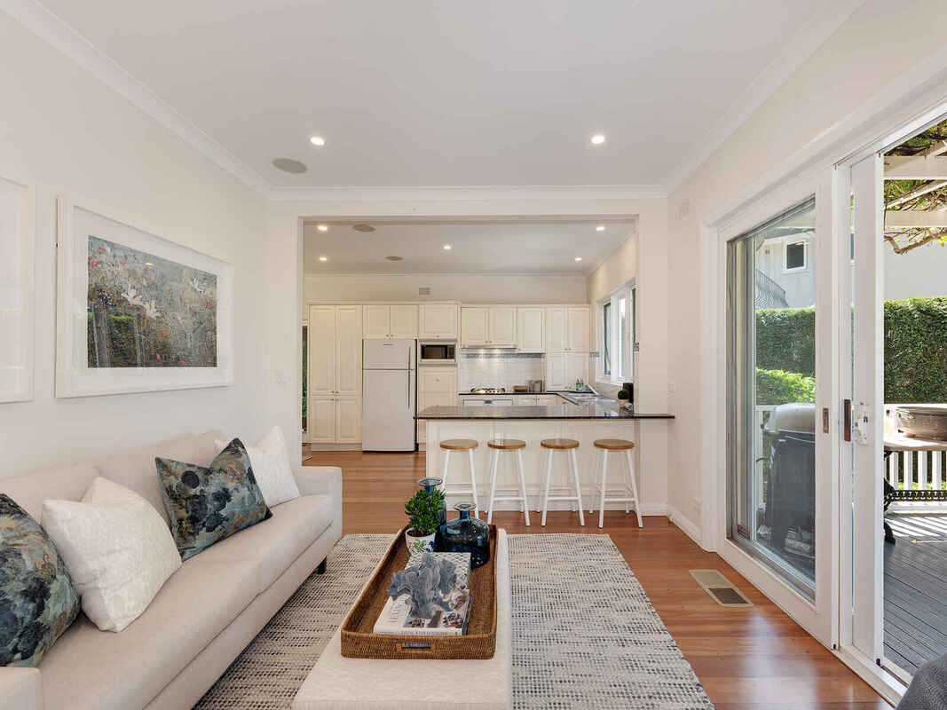 142 Edinburgh Road Castlecrag