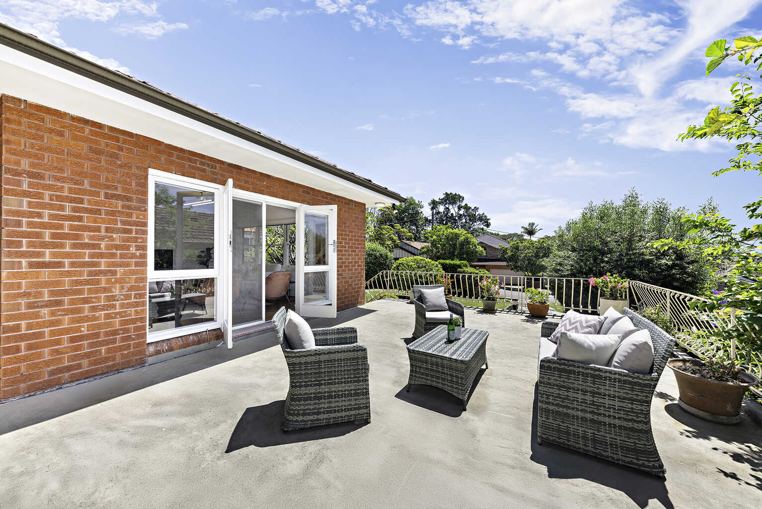 10 Kiola Road Northbridge