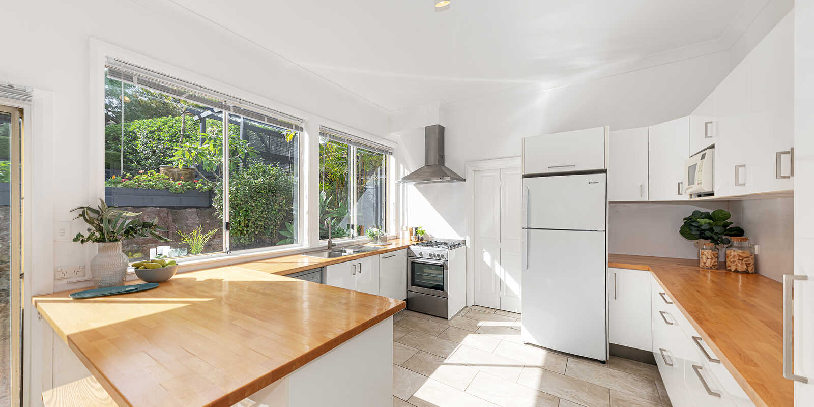 37 Strathallen Avenue Northbridge