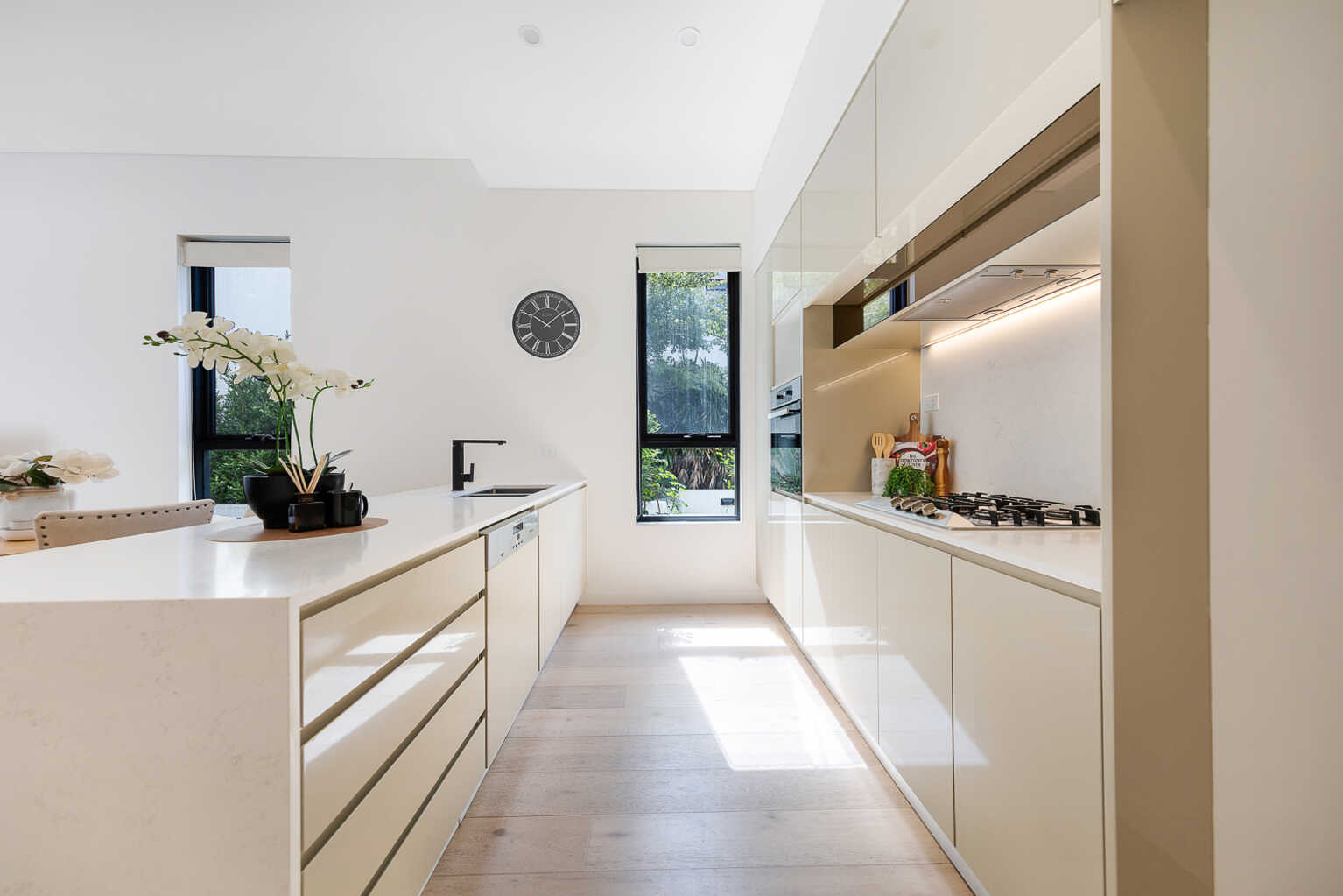 G06A/21 Glen Street Eastwood