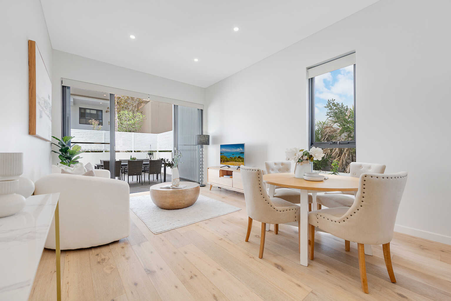 G06A/21 Glen Street Eastwood
