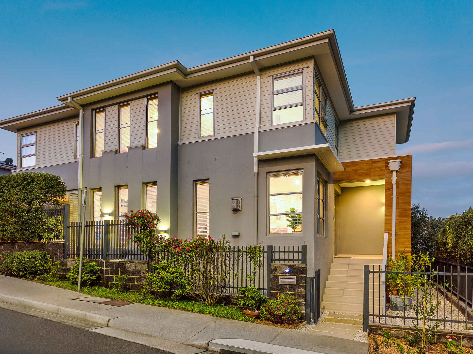 4 Garden Place Willoughby