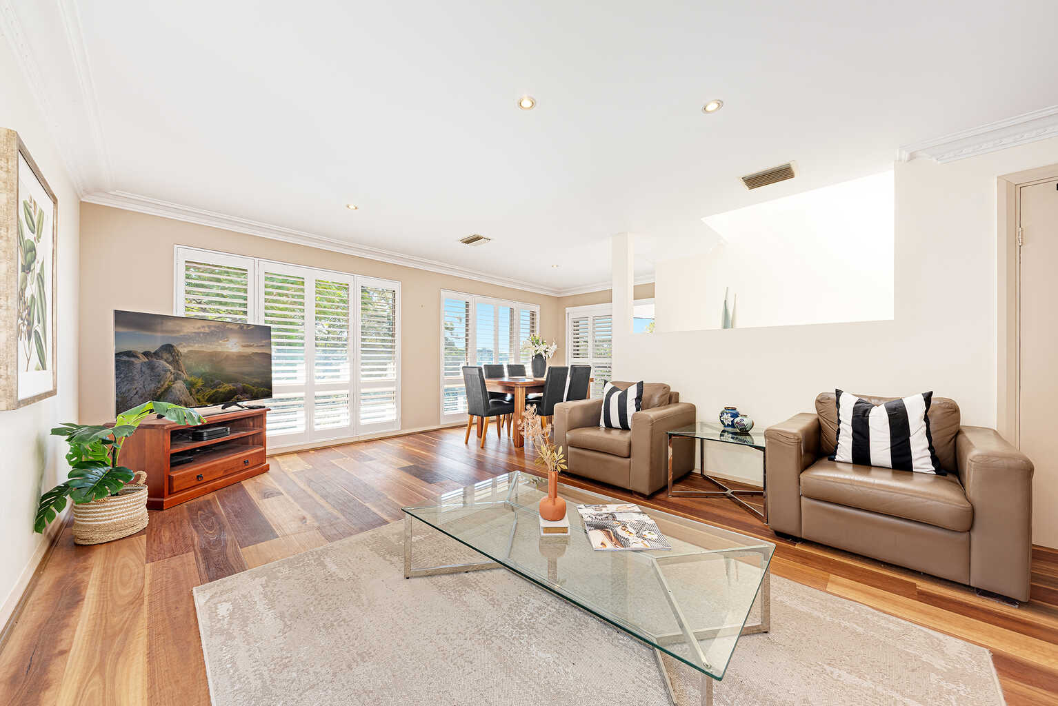 2/42A  Pine Street East Cammeray