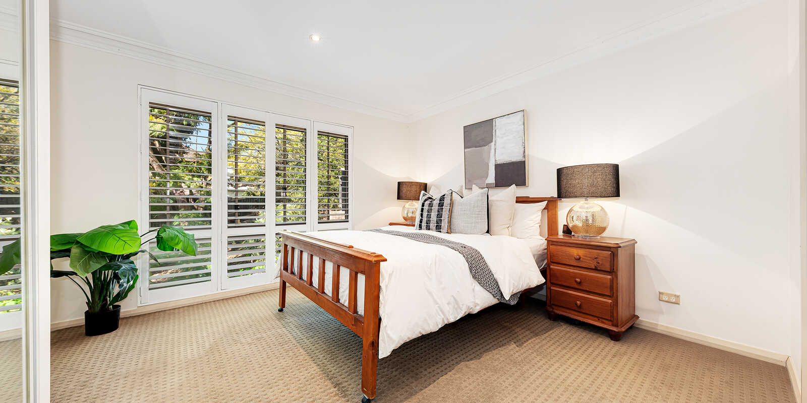 2/42A  Pine Street East Cammeray