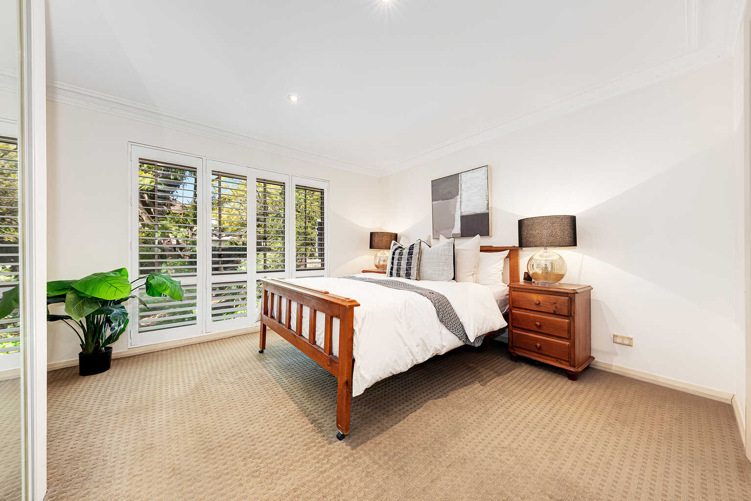 2/42A  Pine Street East Cammeray