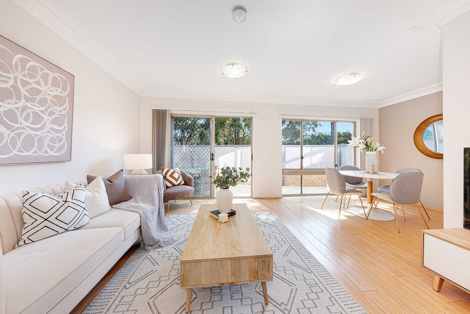2/42A  Pine Street East Cammeray