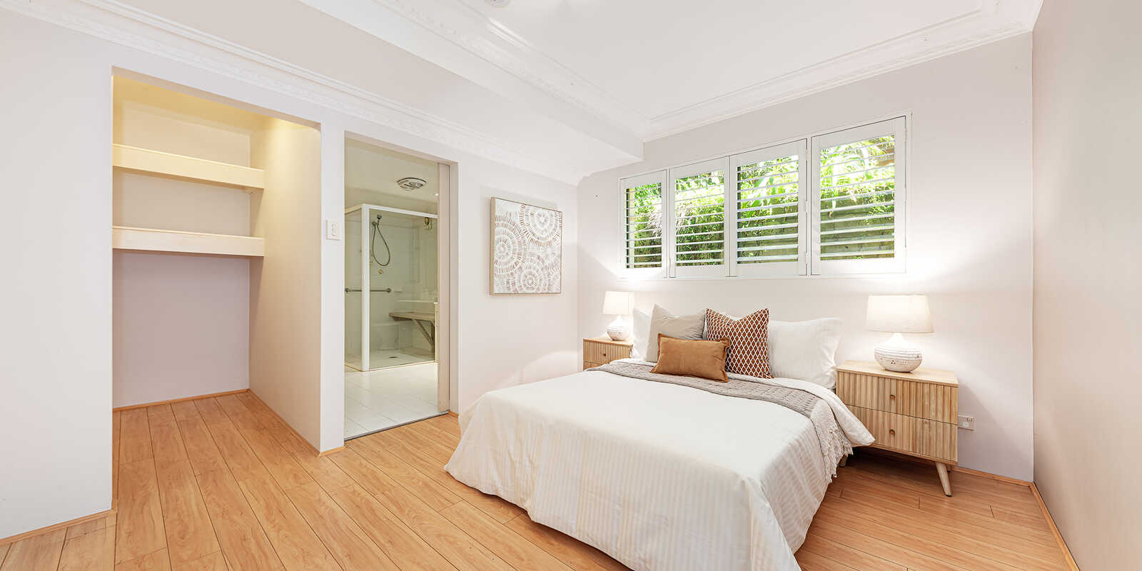 2/42A  Pine Street East Cammeray