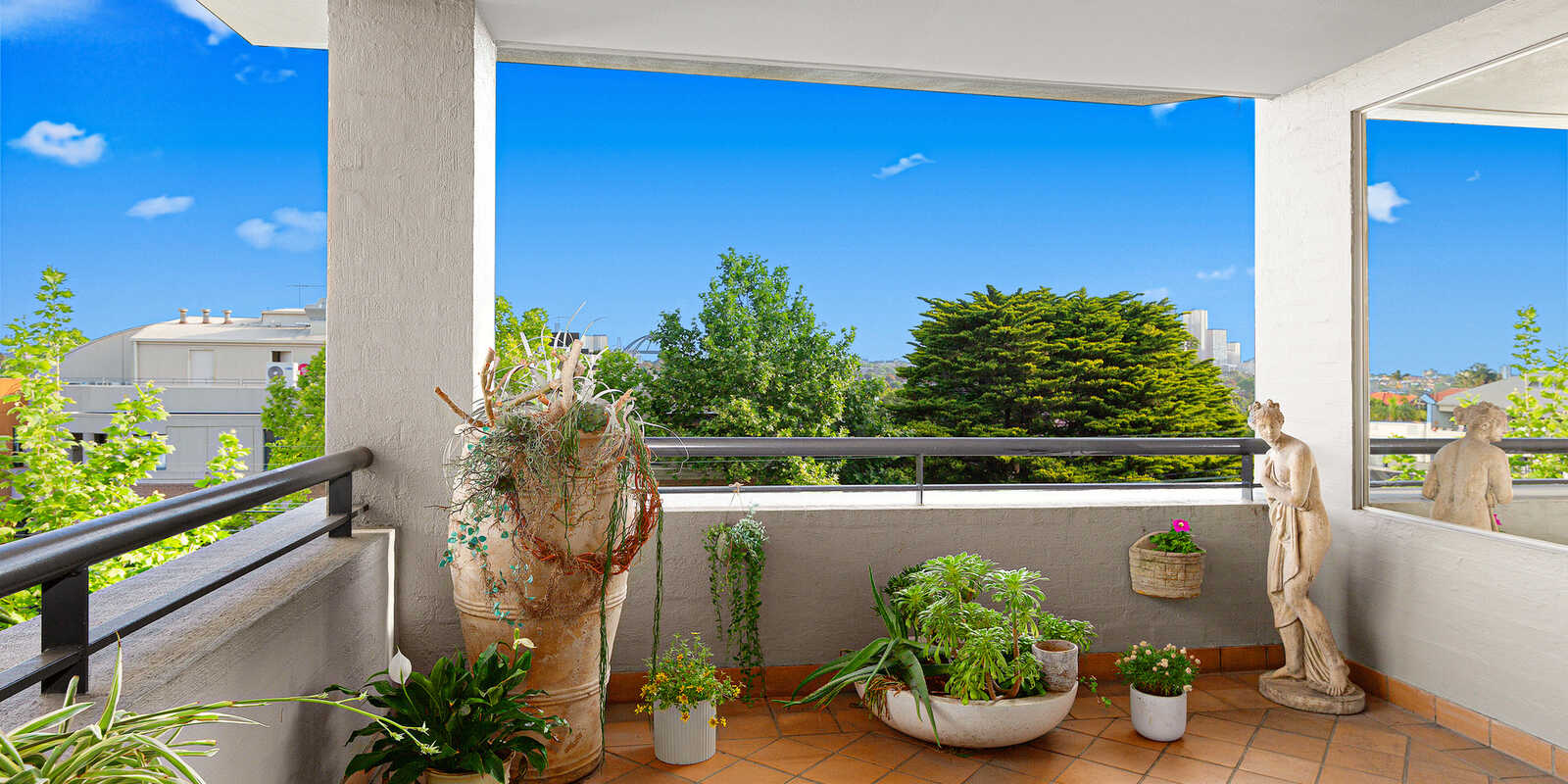 19/135-145 Sailors Bay Road Northbridge 19/135-145 Sailors Bay Road Northbridge