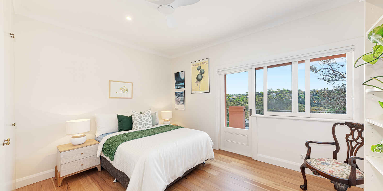 12 Rembrandt Drive Middle Cove 12 Rembrandt Drive Middle Cove