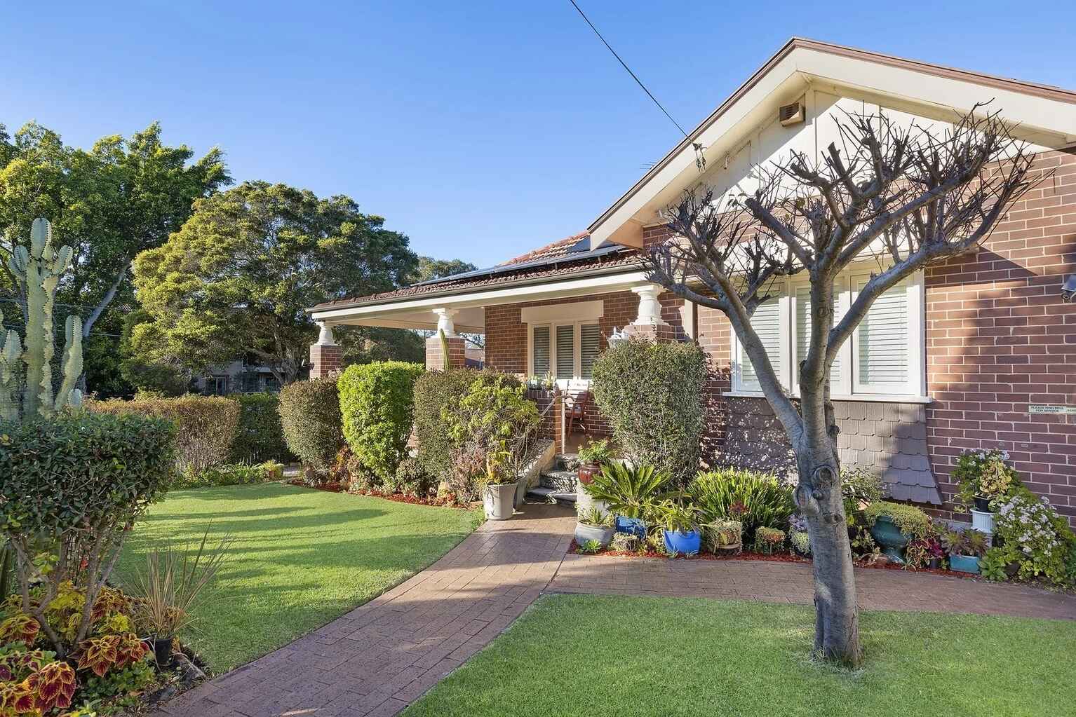 2 Merrenburn Avenue Naremburn