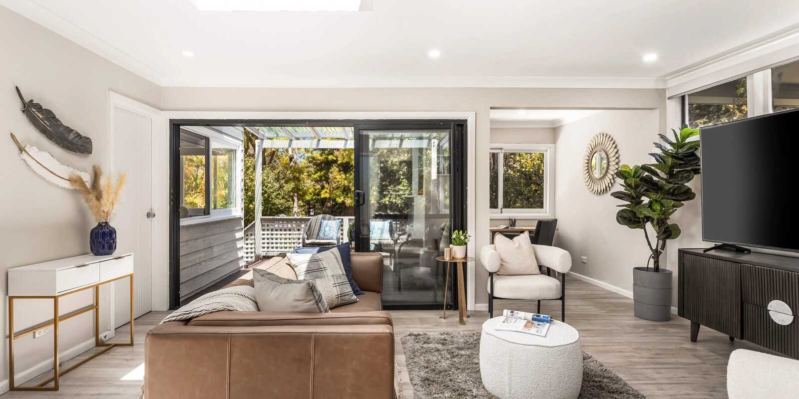 14 Sugarloaf Crescent Castlecrag