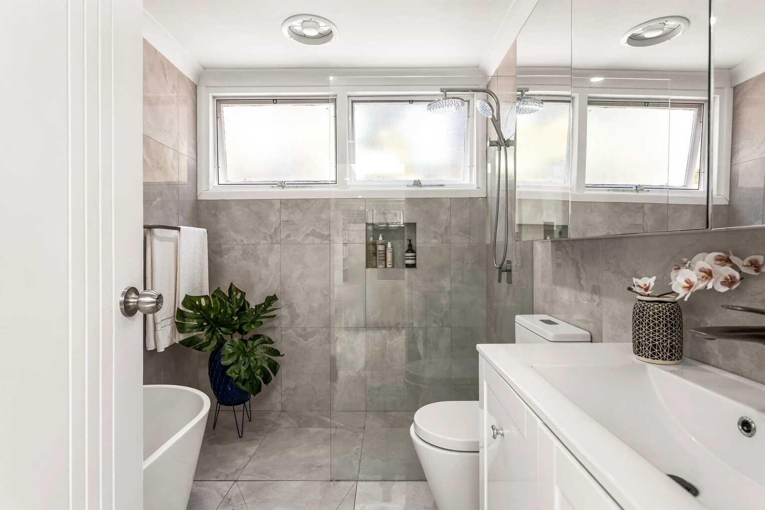 14 Sugarloaf Crescent Castlecrag