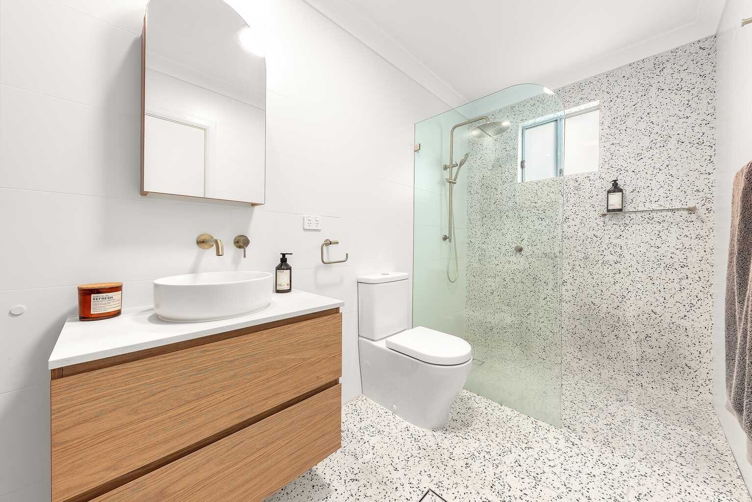 16/32-40 Sailors Bay Road Northbridge 16/32-40 Sailors Bay Road Northbridge