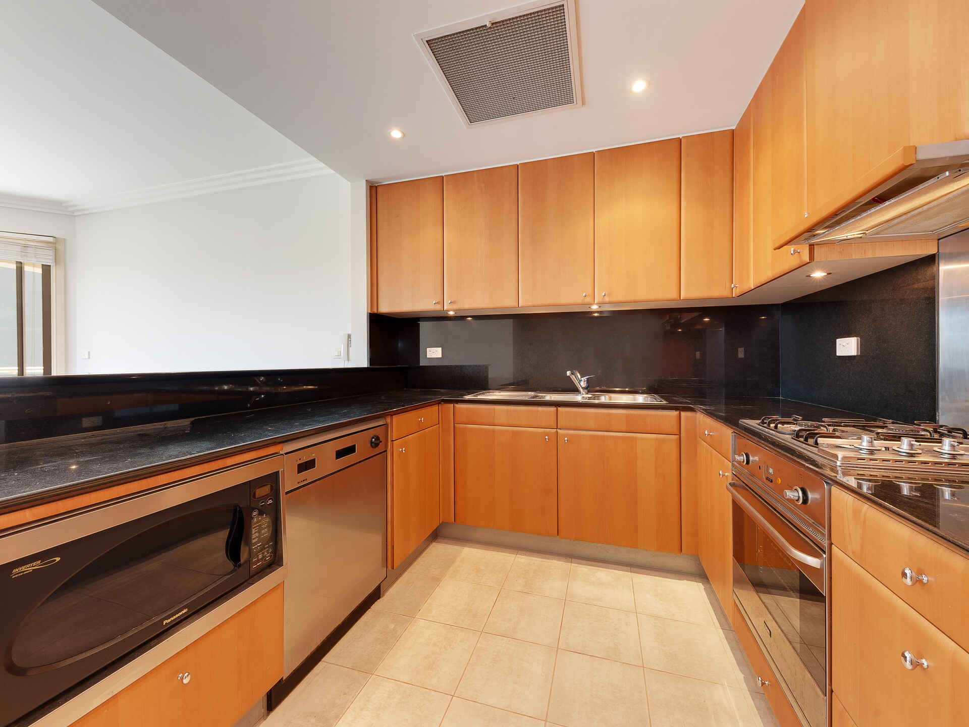 19B/70 Alfred Street Milsons Point