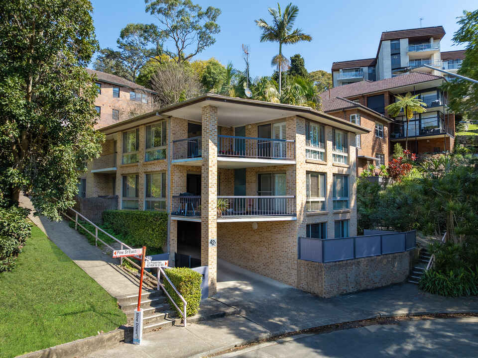 2/42A  Pine Street East Cammeray