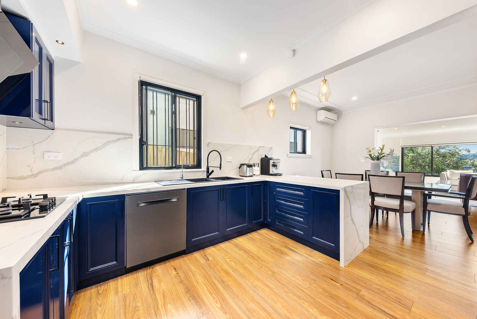 92 Kameruka Road Northbridge