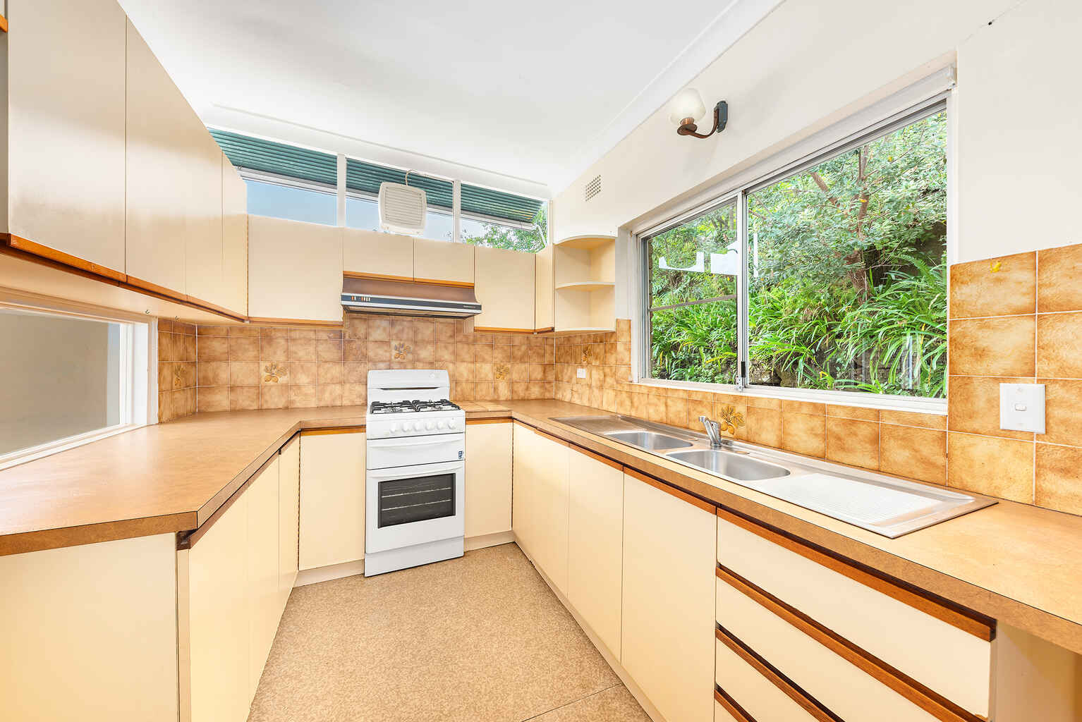 31 The Rampart Castlecrag