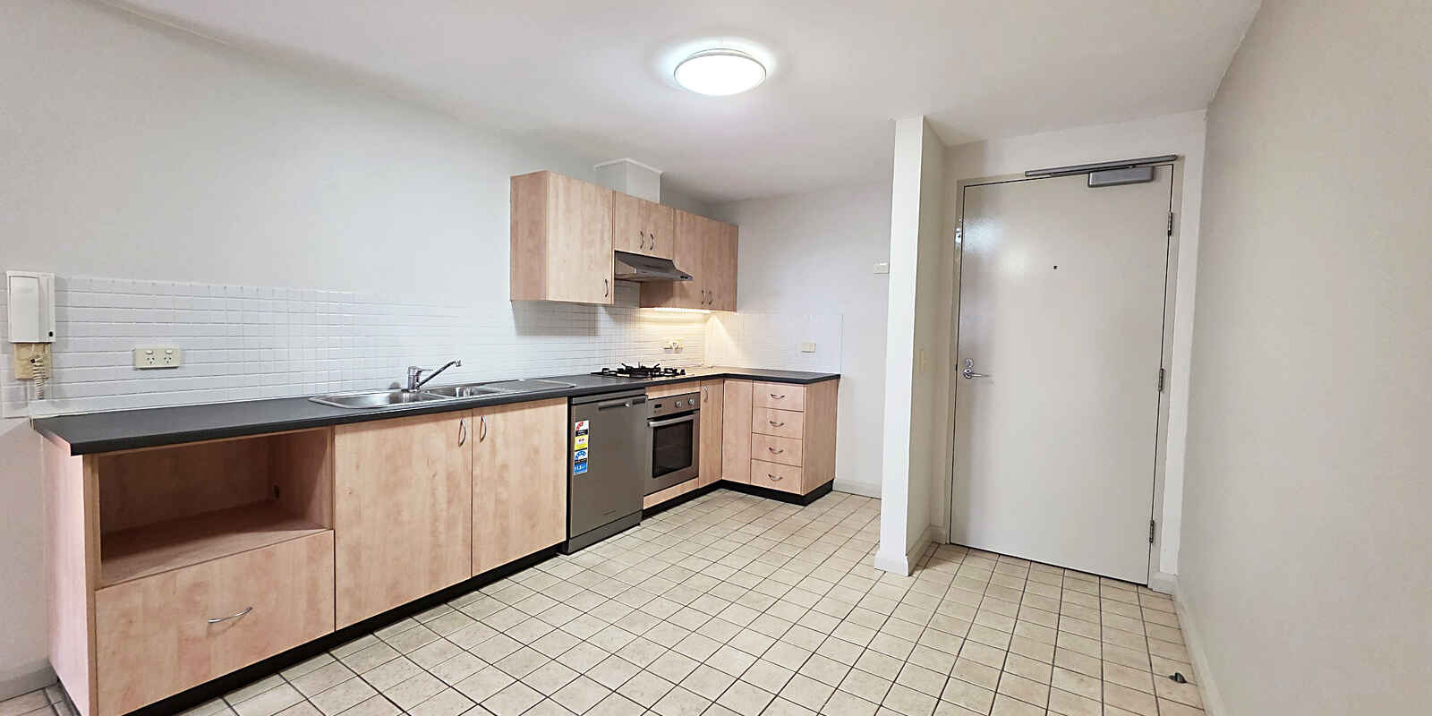 2/173 Sailors Bay Road  Northbridge