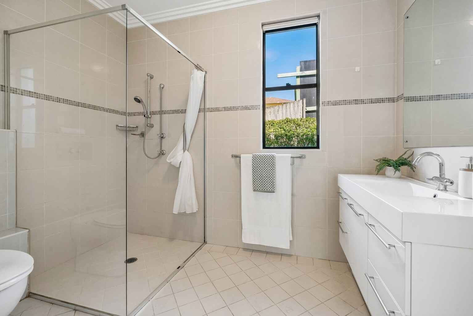 3/50 Eastern Valley Way Northbridge