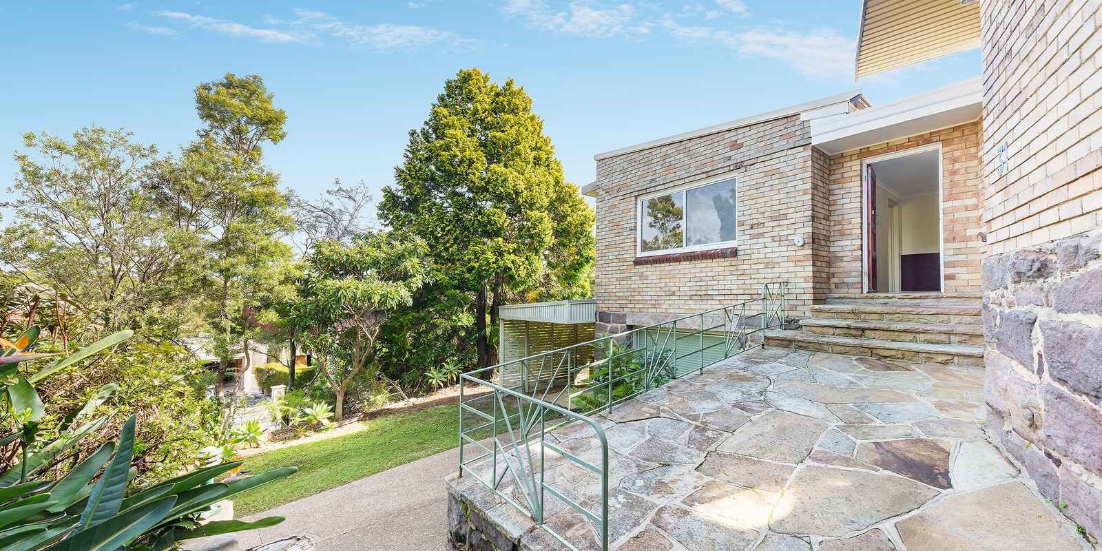 31 The Rampart Castlecrag 31 The Rampart Castlecrag