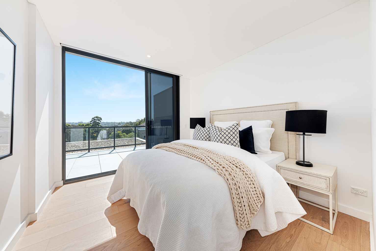 11/12 Amaroo Avenue Castle Cove