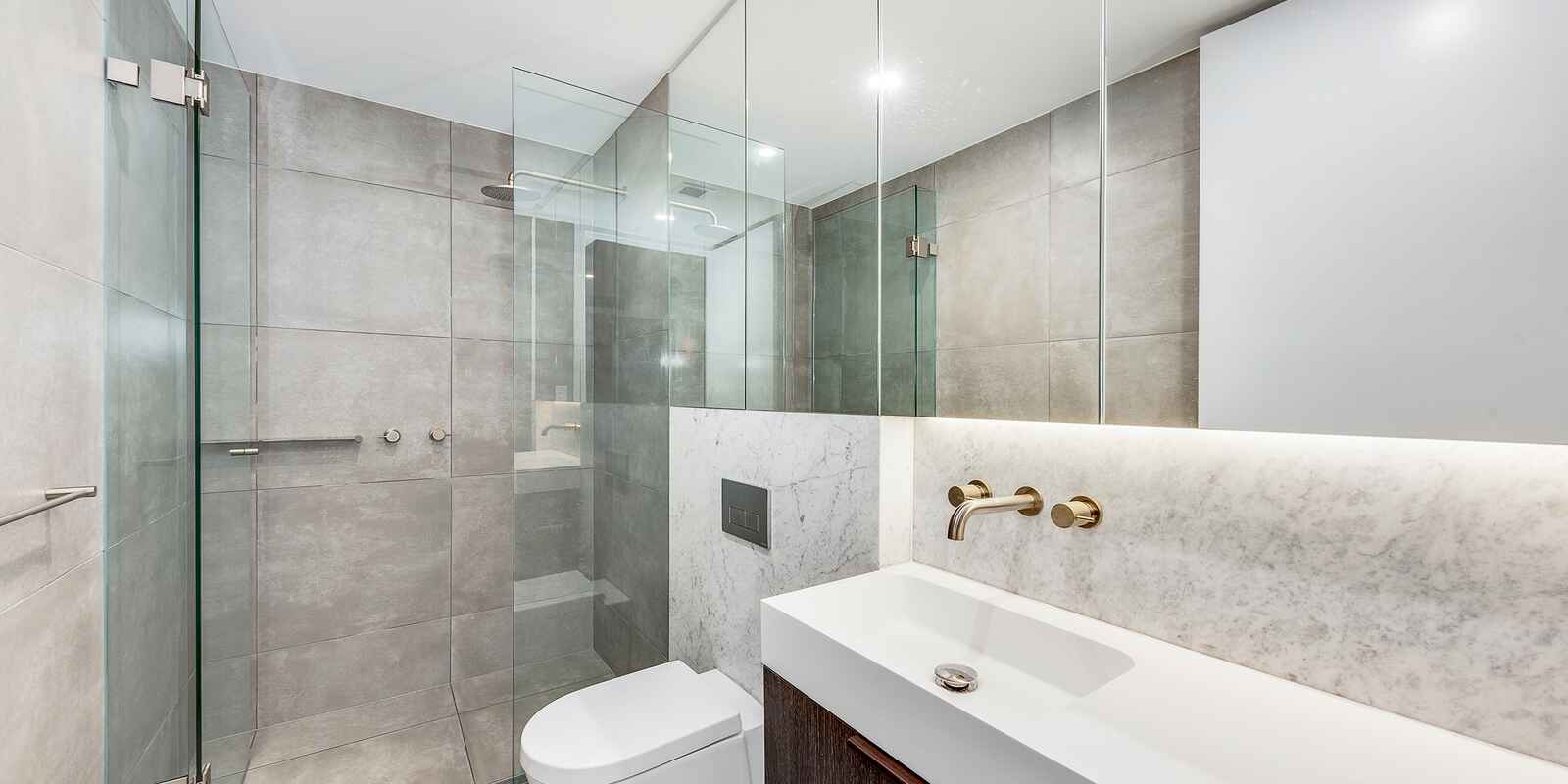 8/52 Eastern Valley way Northbridge